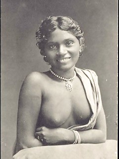 Shocking Africa Eating Black Pussy