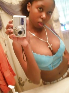 Ebony Amateurs Ebony Teen Masturbating