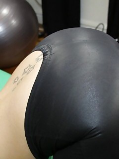 Black In Yoga Pants Ebony Amateur Porn