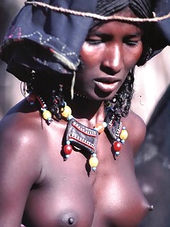 Shocking Africa Busty Ebony Sucks