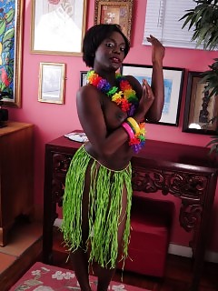 Sunny - Big Booty Ebony Panties Pic - Atk Exotic