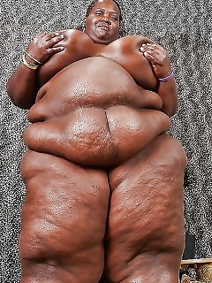 Bbbw Black On Japanese Cream Pies