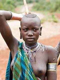 Shocking Africa Ebony Solo Squirt