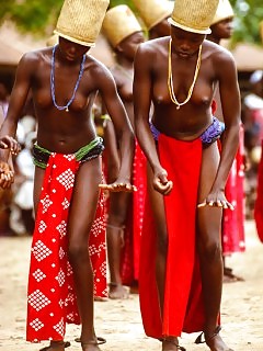 Sexy Pretty African Goddess Ebony Juggs