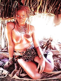 Wild Africa Ebony Cleavage